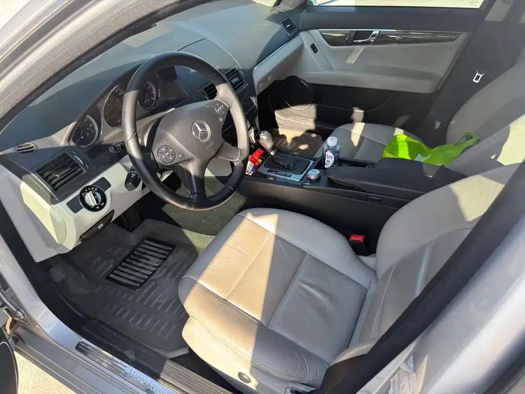 Mercedes-Benz C-Class — миниатюра 3