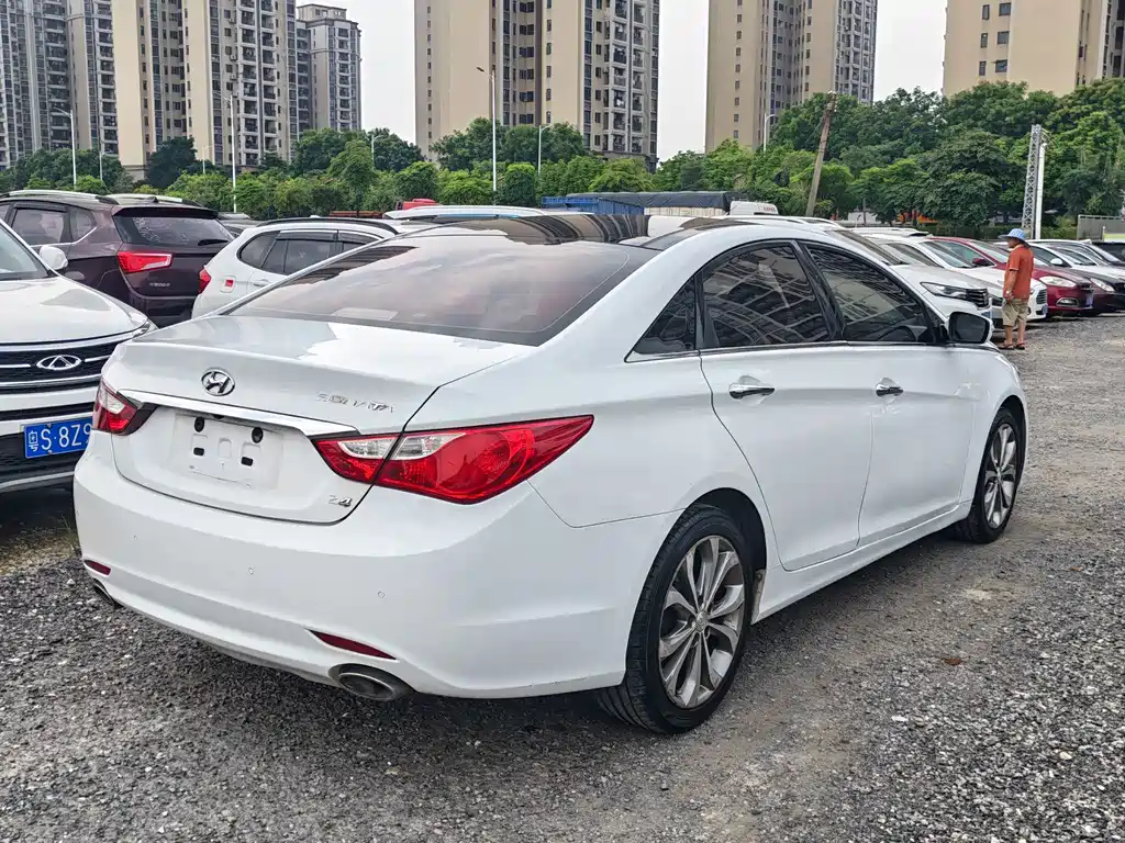 Hyundai Sonata — миниатюра 4