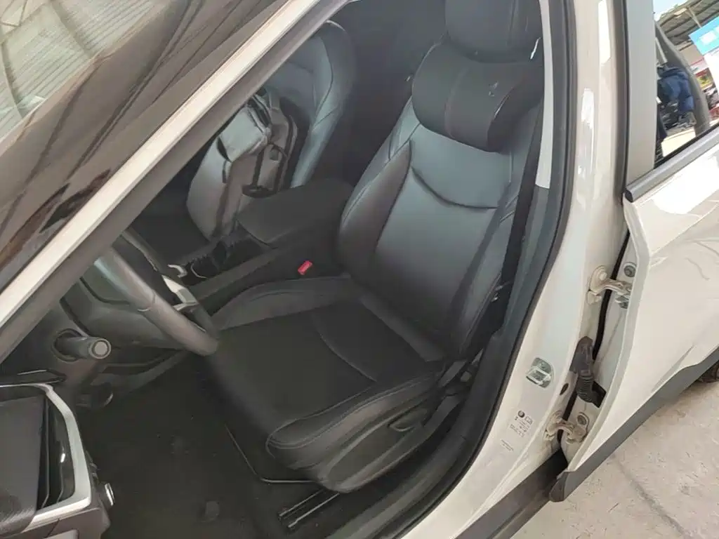 Chevrolet Menlo — миниатюра 15