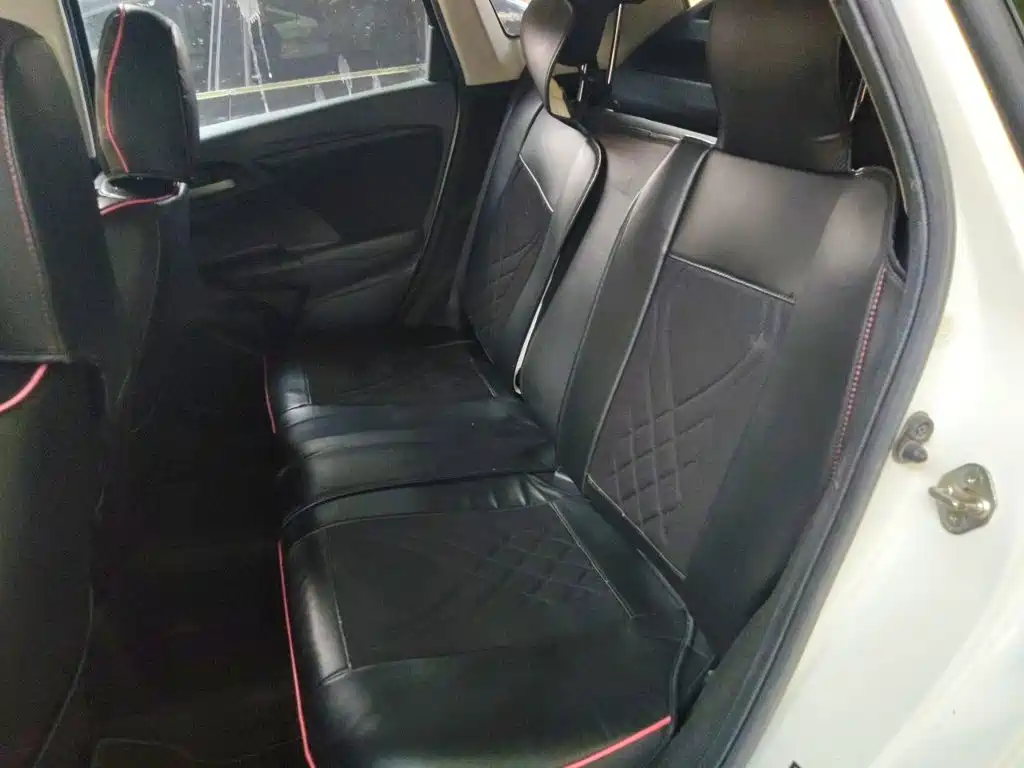 Honda Fit — миниатюра 15