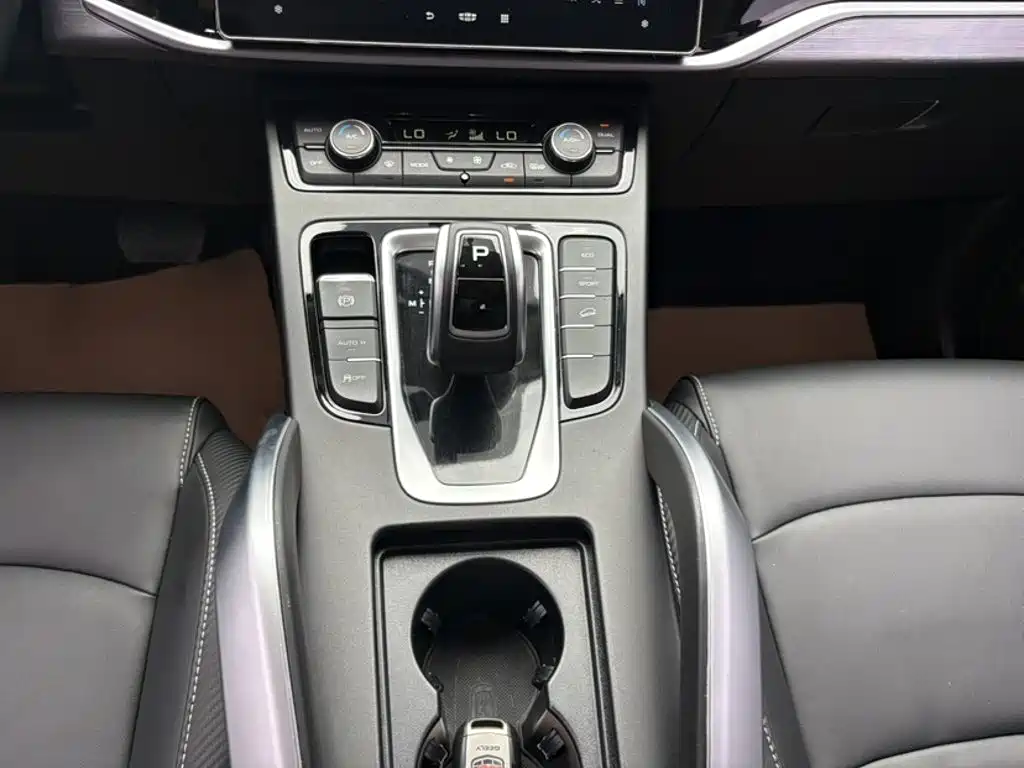 Geely Boyue — миниатюра 7