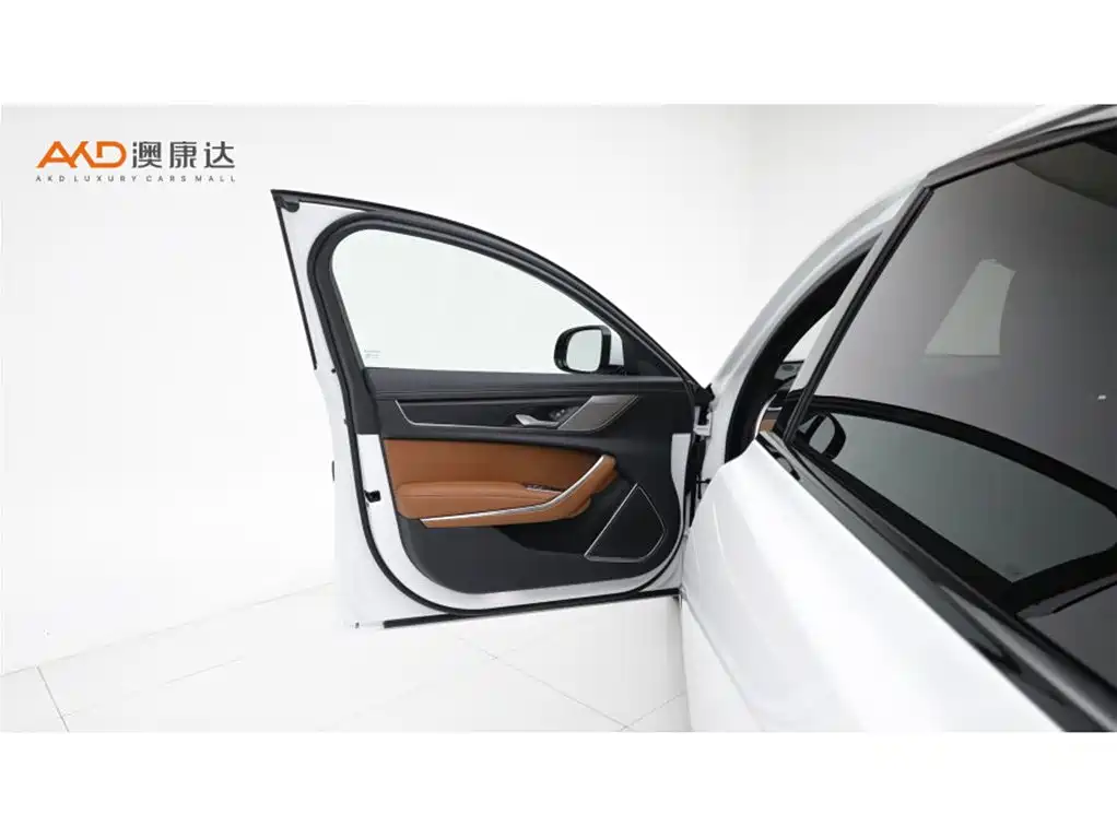 Jaguar XFL — миниатюра 10