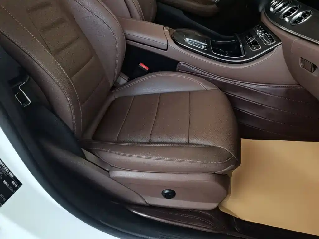 Mercedes-Benz E-Class — миниатюра 25