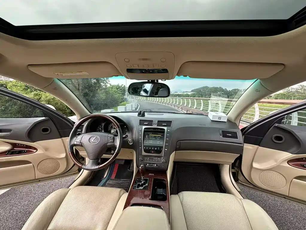 Lexus GS — миниатюра 10