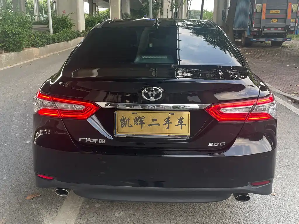 Toyota Camry — миниатюра 12