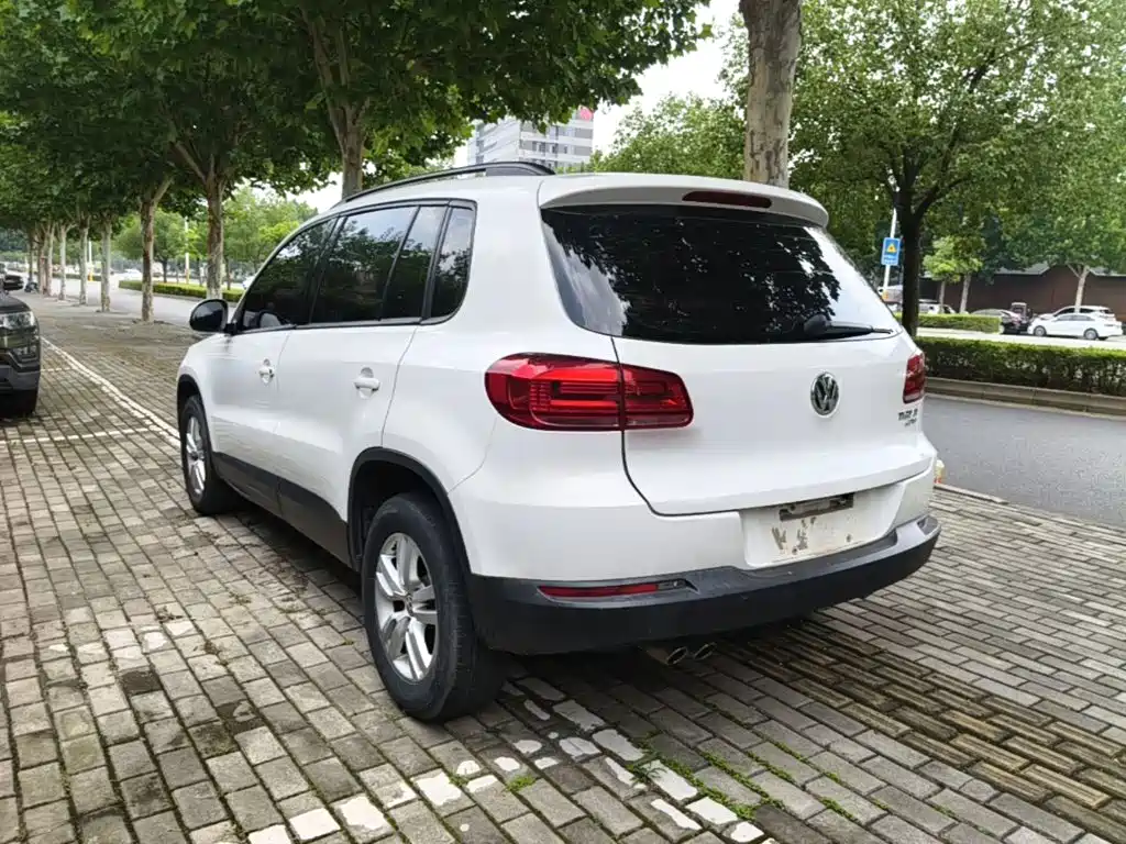 Volkswagen Tiguan — миниатюра 5