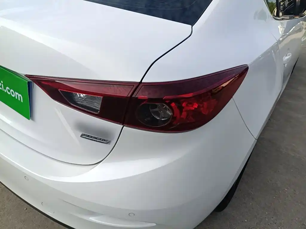 Mazda 3 Axela — миниатюра 8