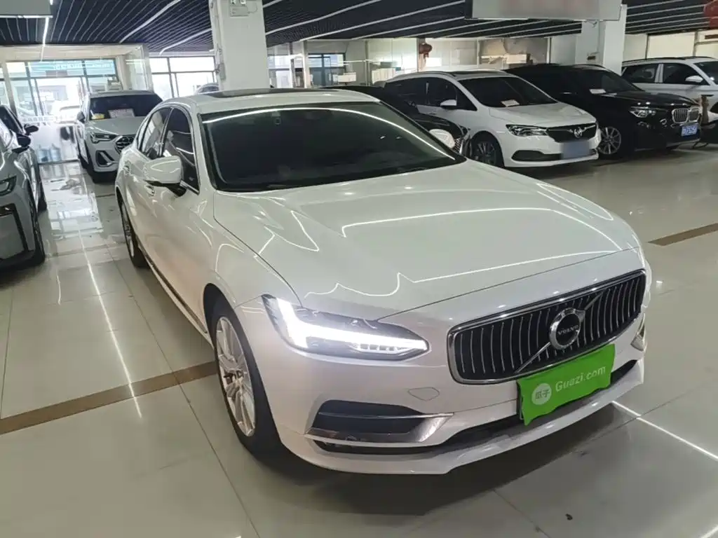 Volvo S90 — миниатюра 4
