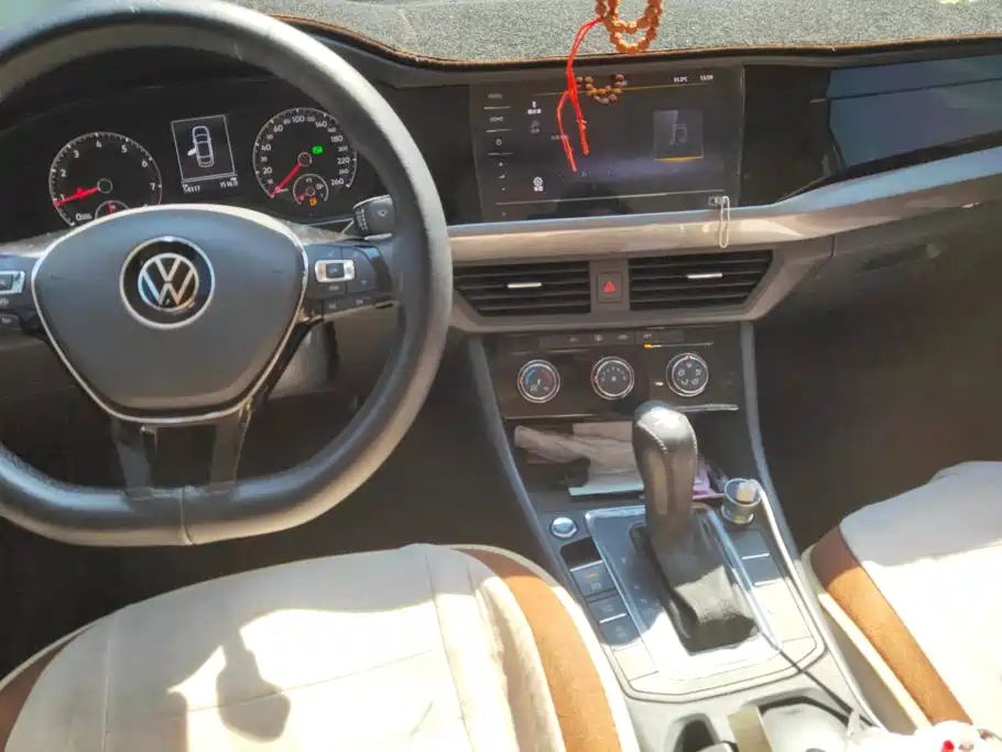 Volkswagen Bora — миниатюра 12