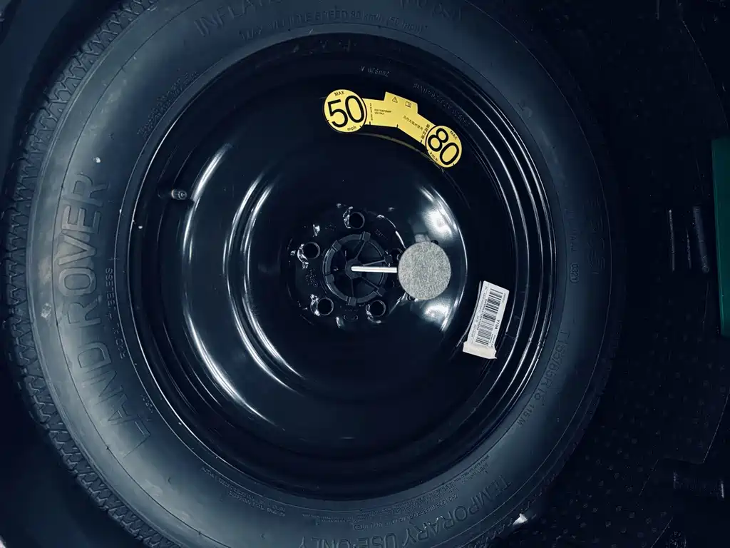 Land Rover Discovery Sport — миниатюра 17