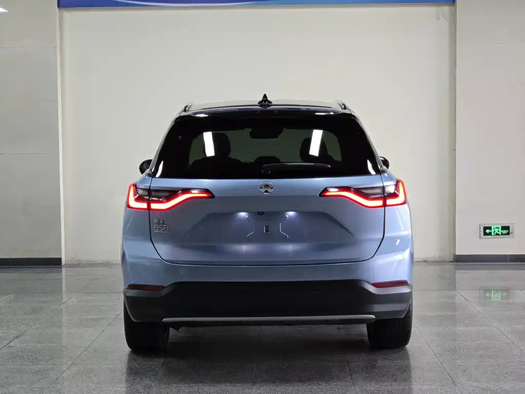 NIO ES8 — миниатюра 6