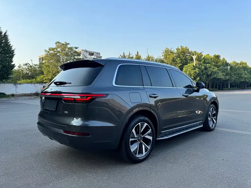 Li Auto Li ONE — миниатюра 10