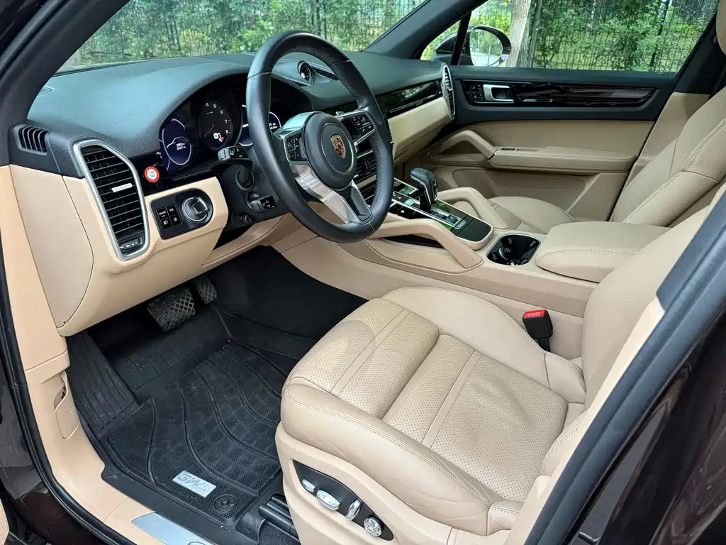 Porsche Cayenne — миниатюра 18