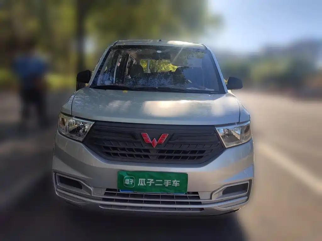 Wuling Hongguang V — миниатюра 2