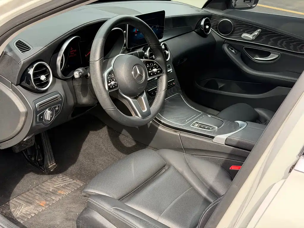 Mercedes-Benz C-Class — миниатюра 10