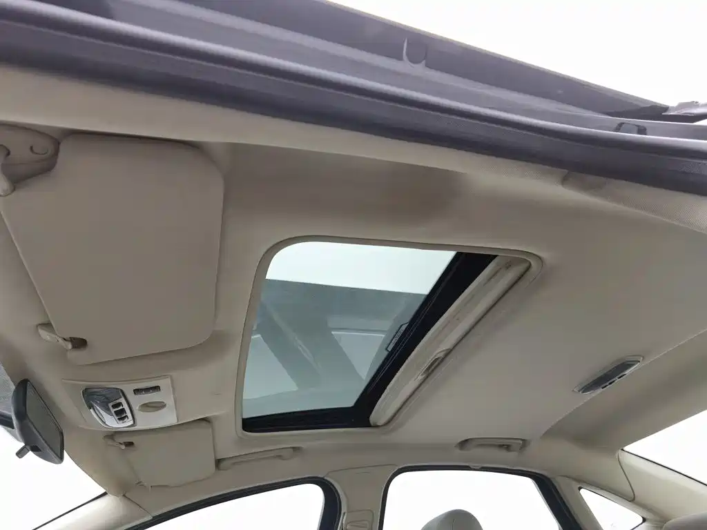 Ford Mondeo — миниатюра 14