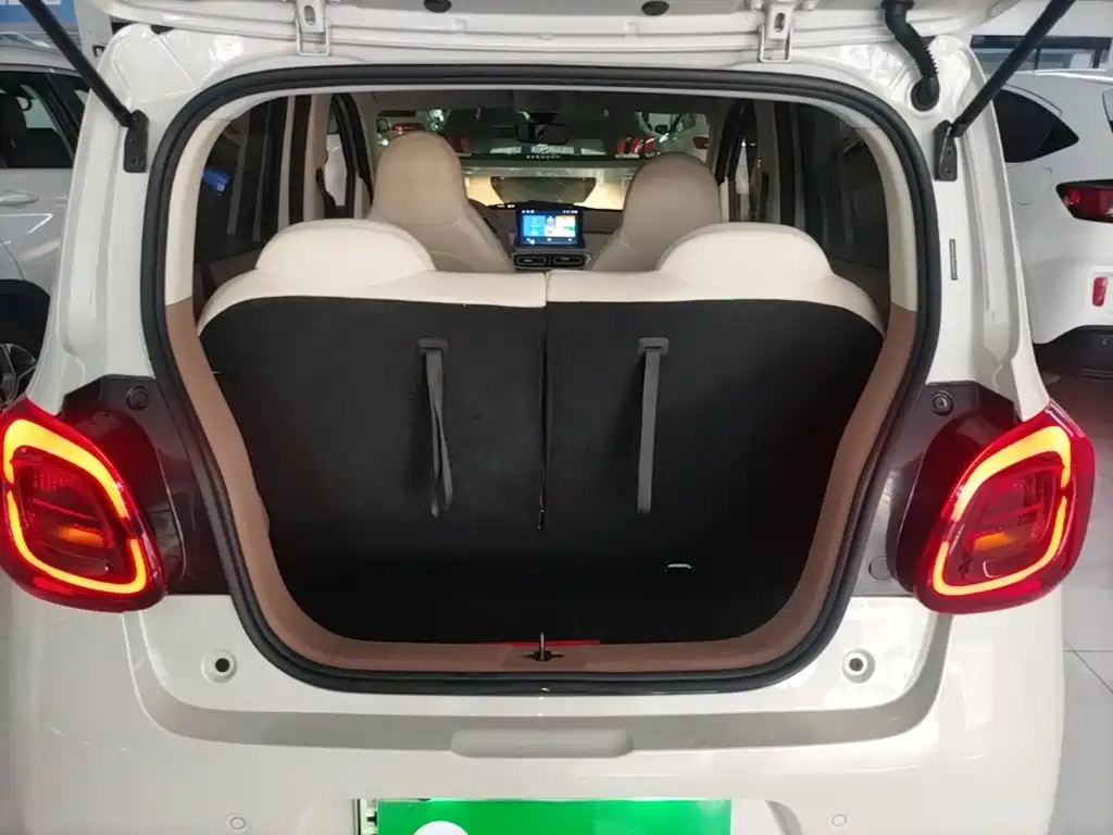 Wuling MINIEV — миниатюра 19