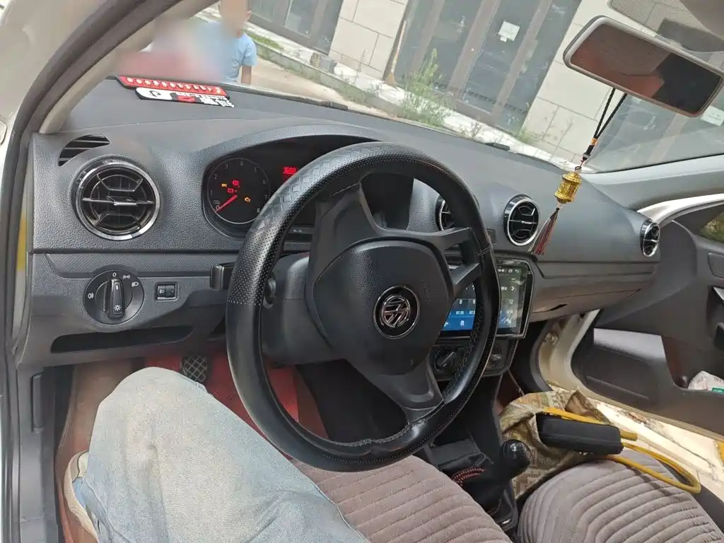 Volkswagen Jetta — миниатюра 10