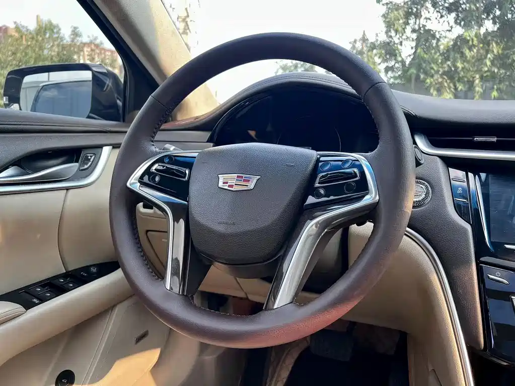 Cadillac XTS — миниатюра 12