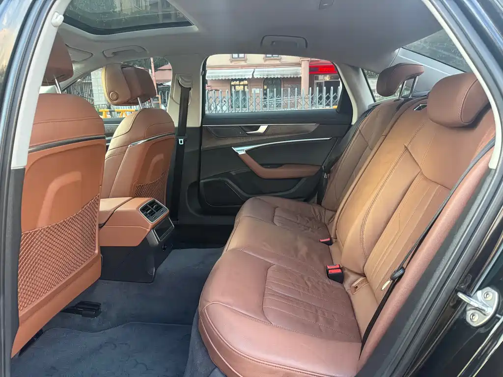 Audi A6L — миниатюра 15