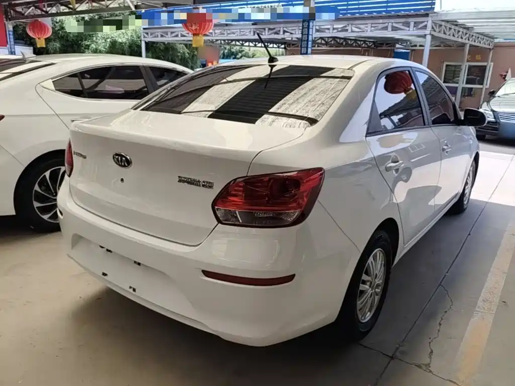 Kia Huanchi — миниатюра 7