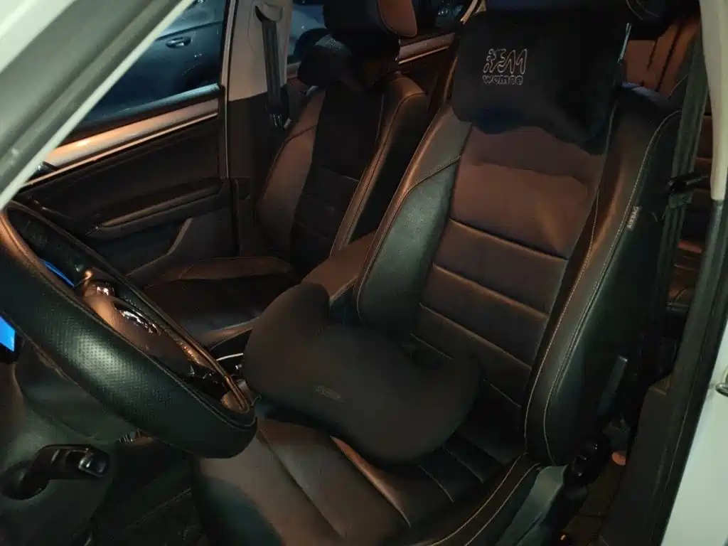 Volkswagen Bora — миниатюра 8