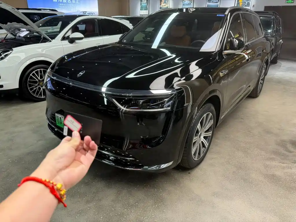 AITO AITO M8 — миниатюра 2