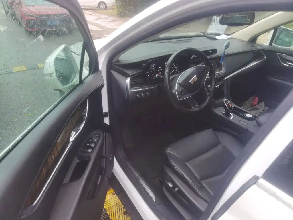 Cadillac XT5 — миниатюра 17