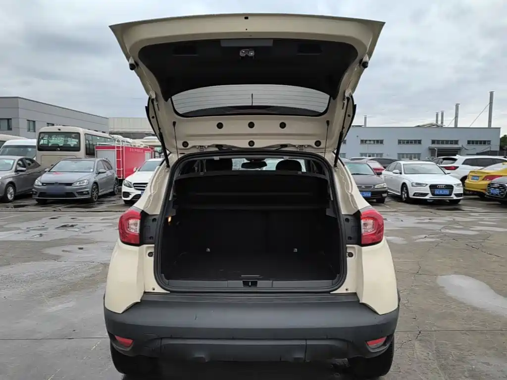 Renault Captur — миниатюра 19