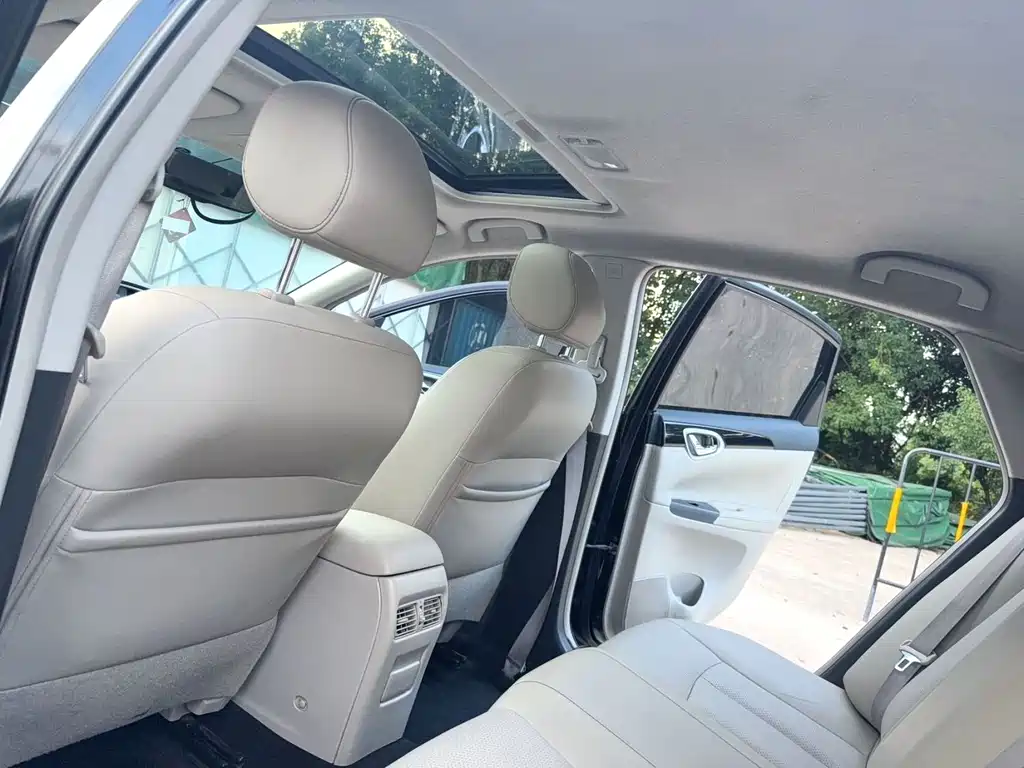 Nissan Sylphy — миниатюра 8