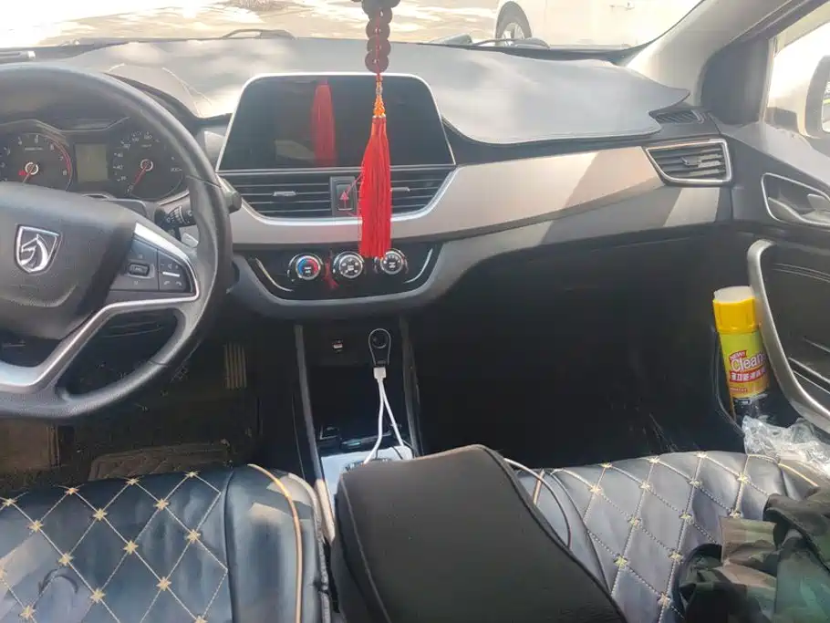Baojun 310W — миниатюра 13