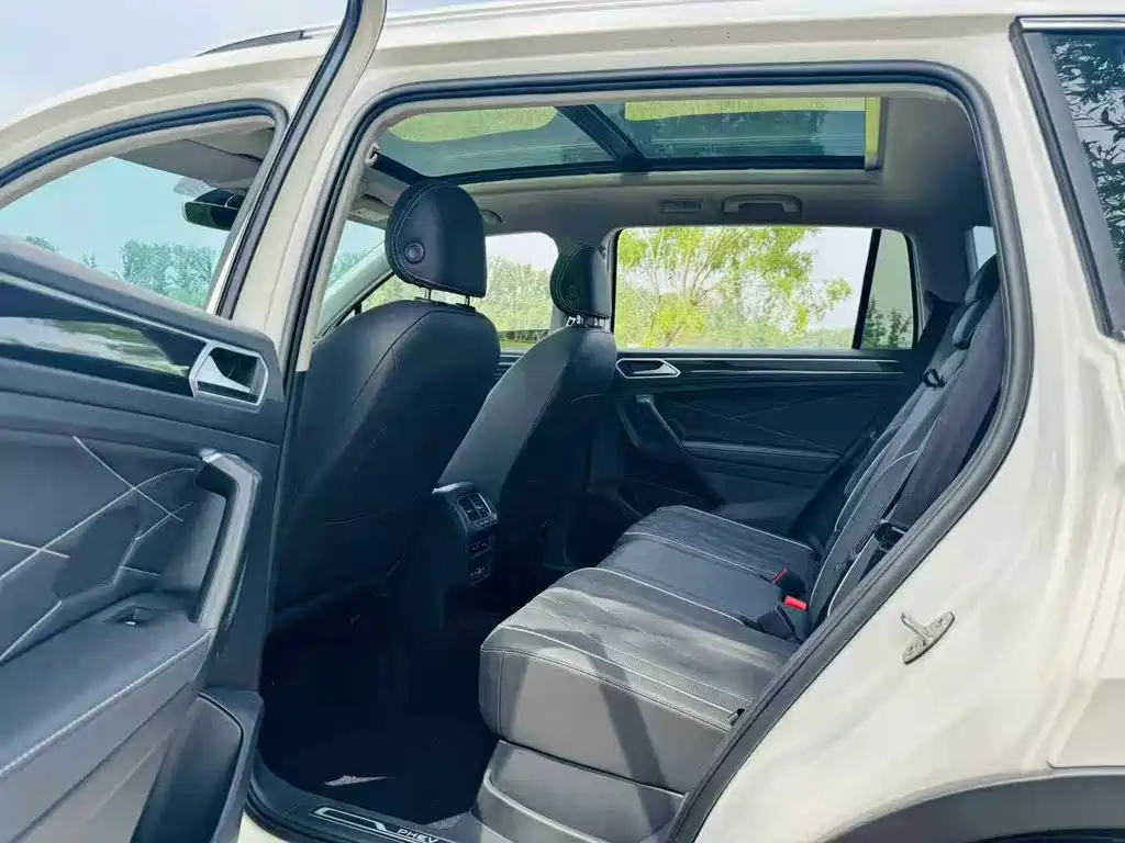 Volkswagen Tiguan L L 2022 430PHEV Luxury