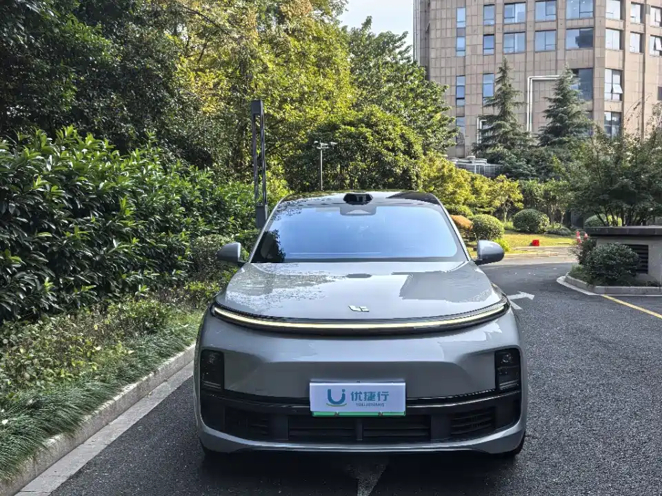 Li Auto Li L9 — миниатюра 2