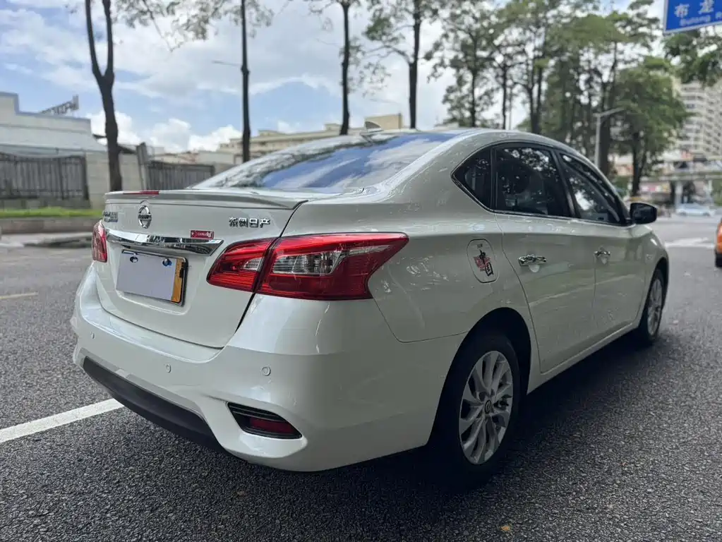 Nissan Sylphy — миниатюра 6