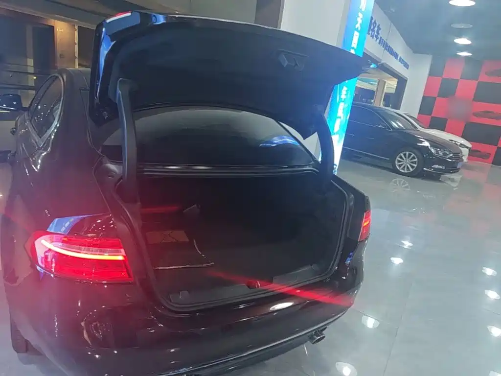 Jaguar XEL — миниатюра 19