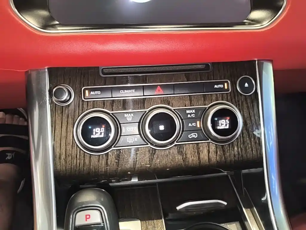 Land Rover Sport — миниатюра 13