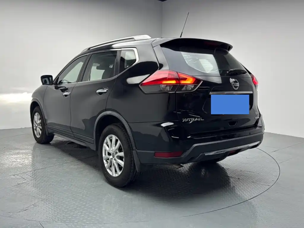 Nissan X-Trail — миниатюра 7