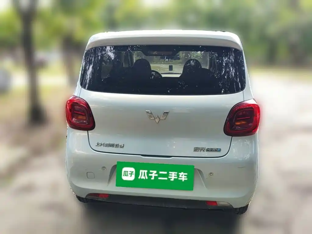 Wuling MINIEV — миниатюра 12
