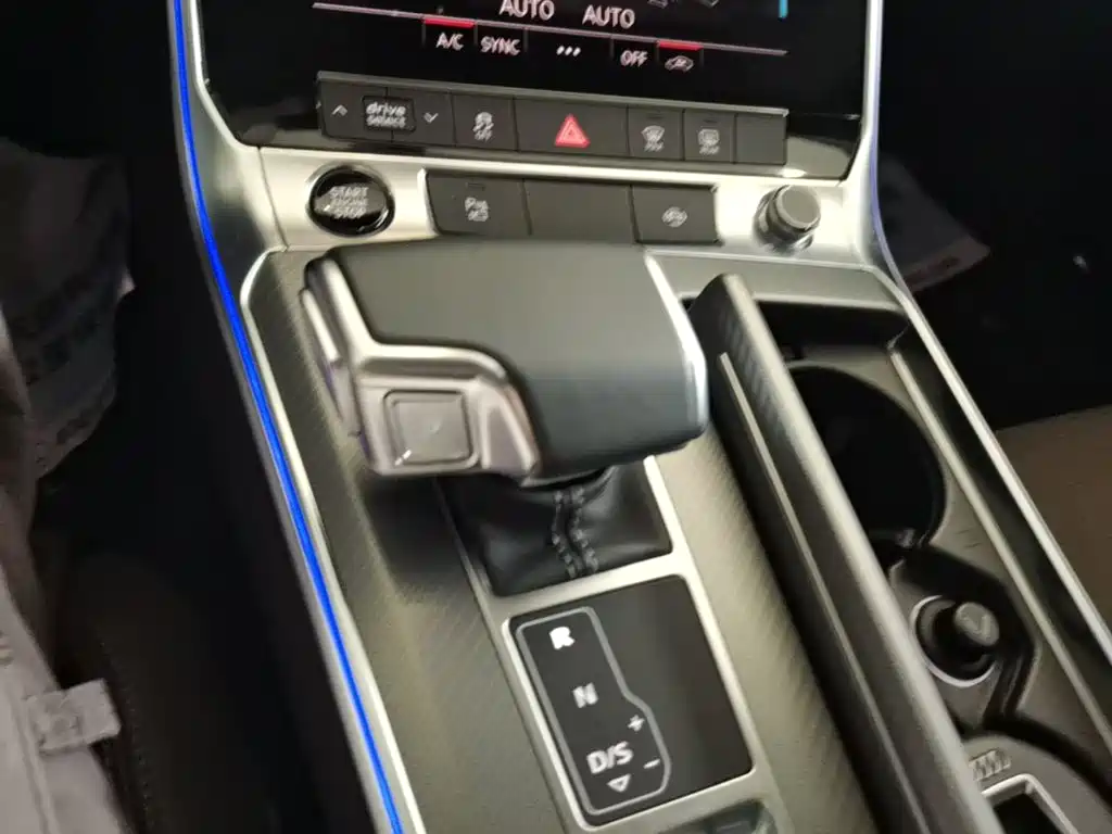 Audi A7L — миниатюра 14