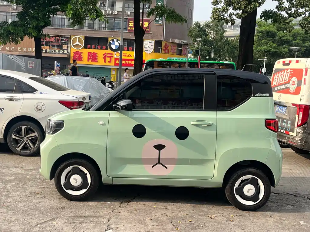 Wuling MINIEV — миниатюра 3