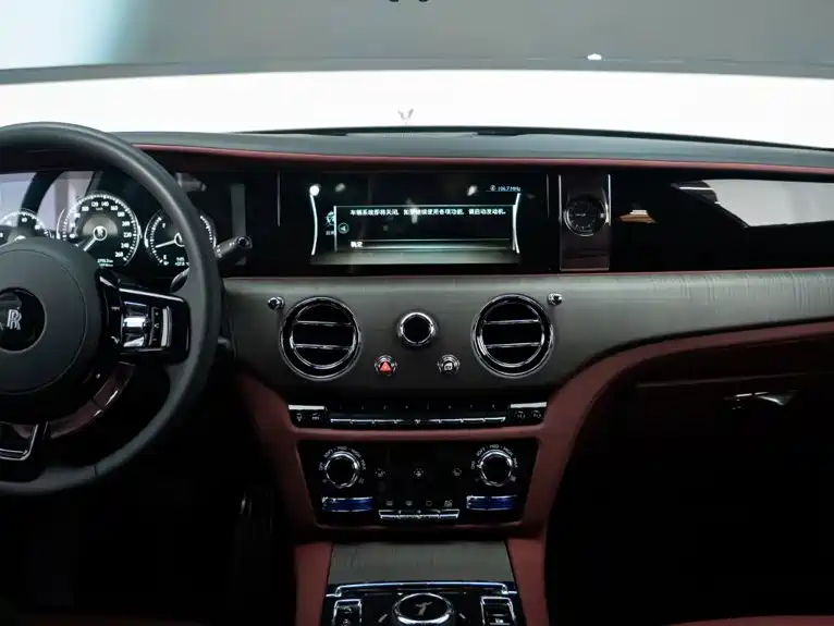 Rolls-Royce Ghost — миниатюра 11