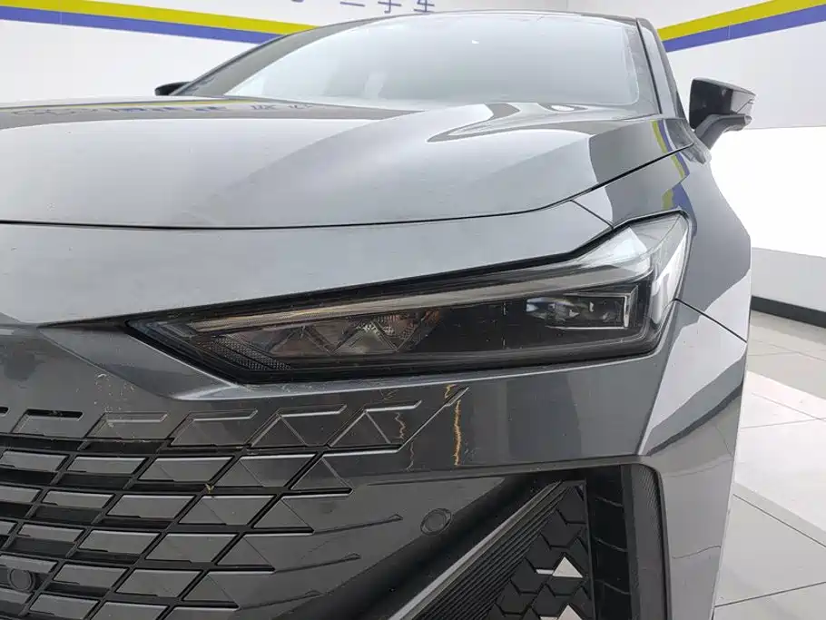 Changan UNI-V — миниатюра 5