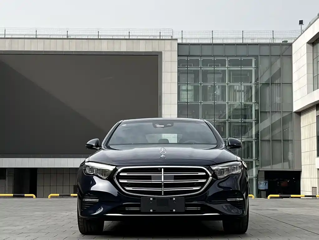 Mercedes-Benz E-Class E 2024 E 300 L Fashion