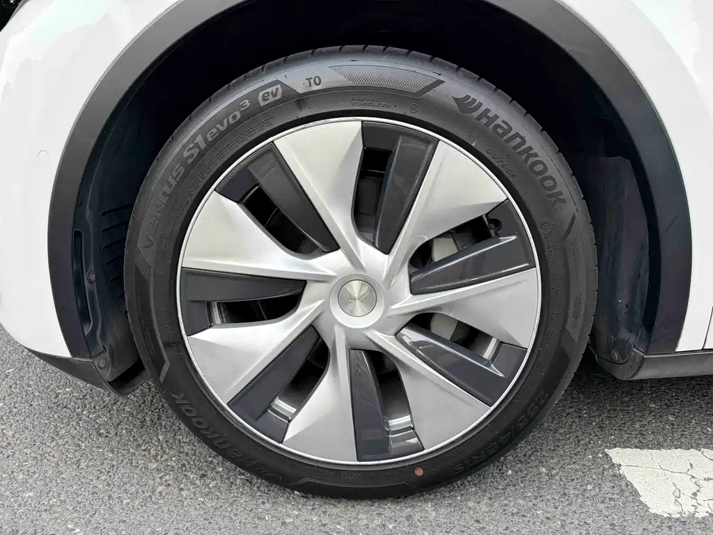 Tesla Model Y 2021 3D7