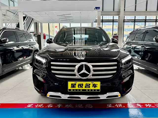 MERCEDES-BENZ  GLB 2024