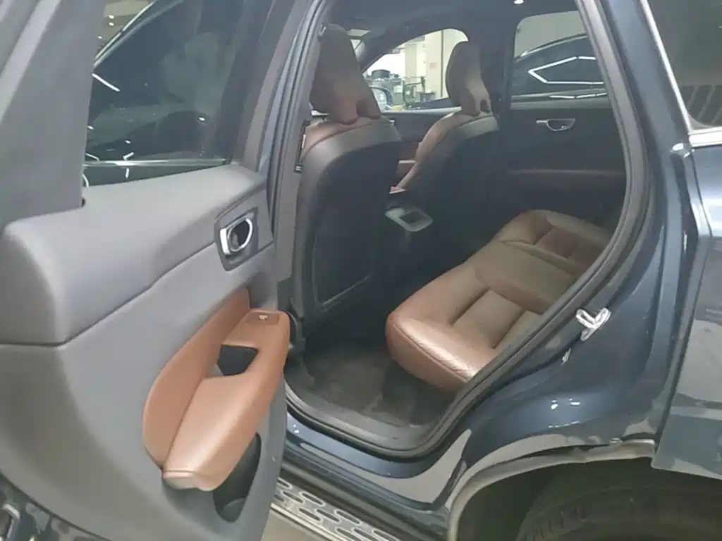 Volvo XC60 — миниатюра 17