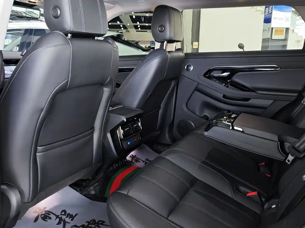 Land Rover Range Rover Evoque 2023 L 249PS