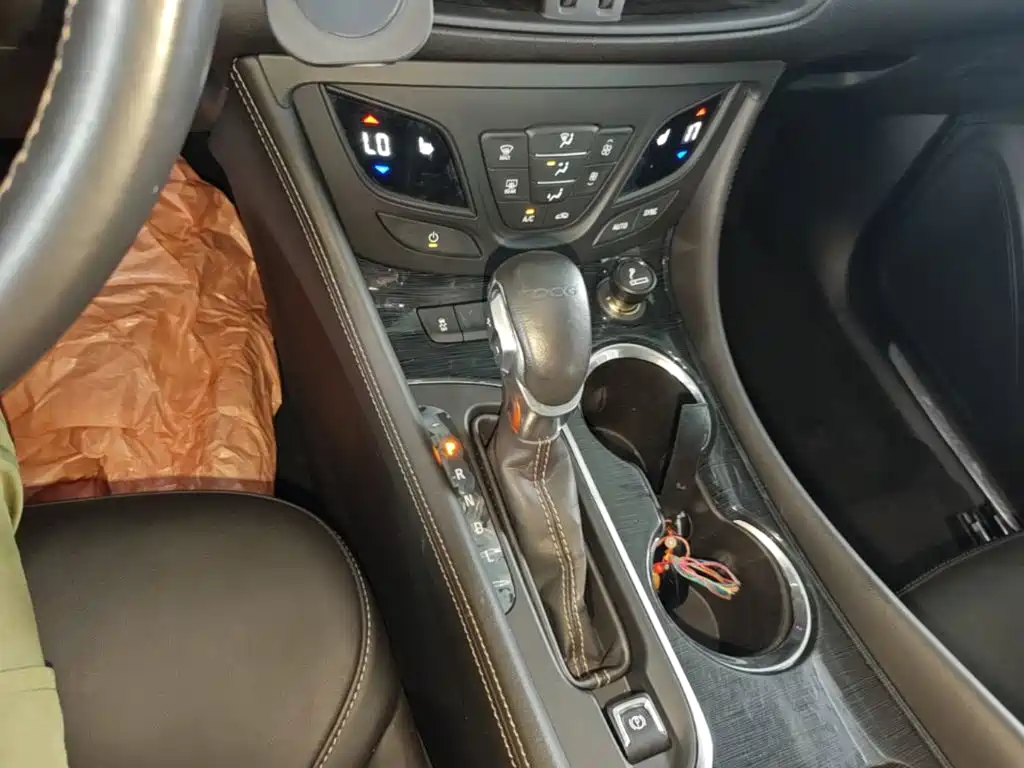 Buick Envision Plus — миниатюра 14