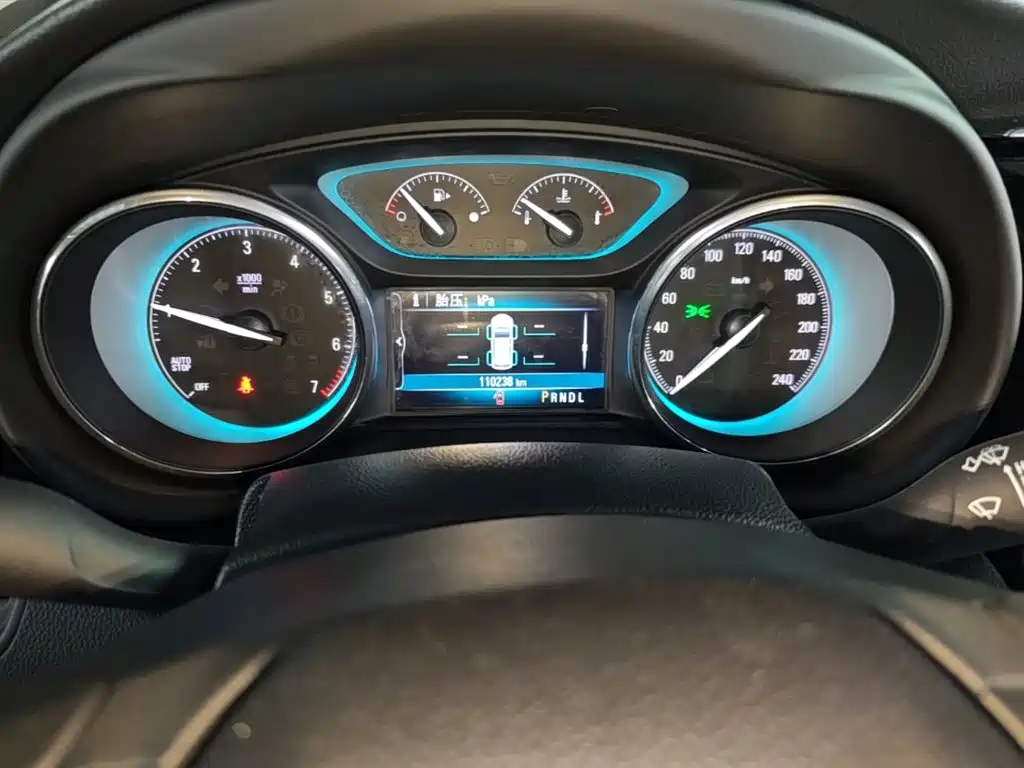 Buick Envision Plus — миниатюра 12
