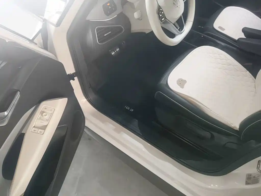 Volkswagen ID.3 — миниатюра 16